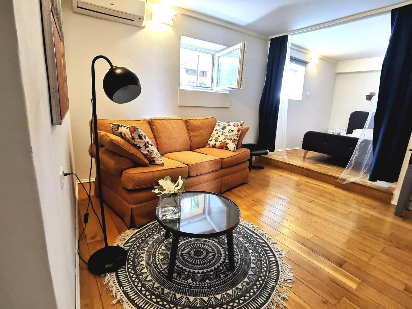 Appartamento Max'S Downtown Oasis Zara Esterno foto